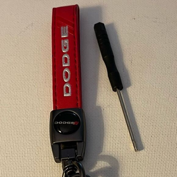 Dodge Logo Key Fob Keychain in Red Leather NWT - Picture 2 of 4